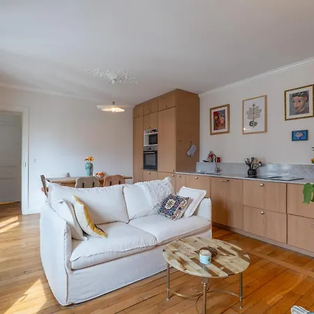 Charming 1br Floor In Montmartre With Elevator *