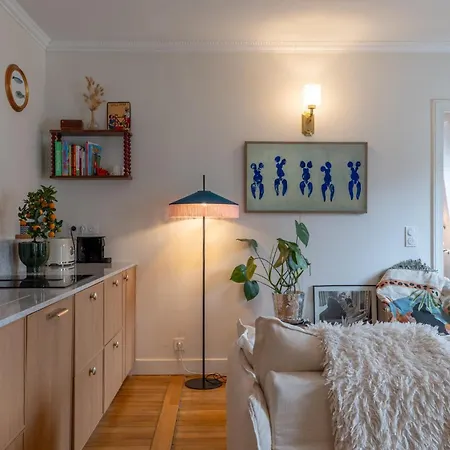 Charming 1br Floor In Montmartre With Elevator Apartmán *