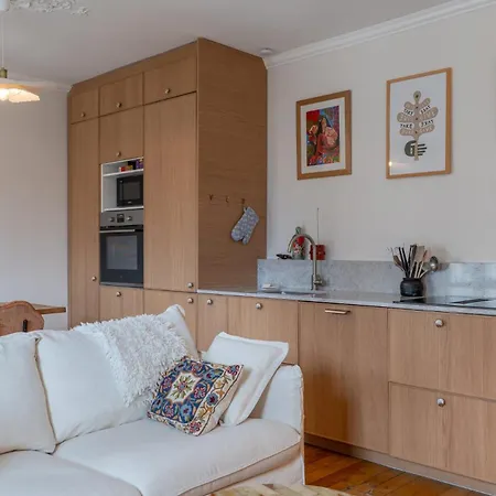 Charming 1br Floor In Montmartre With Elevator Lägenhet *